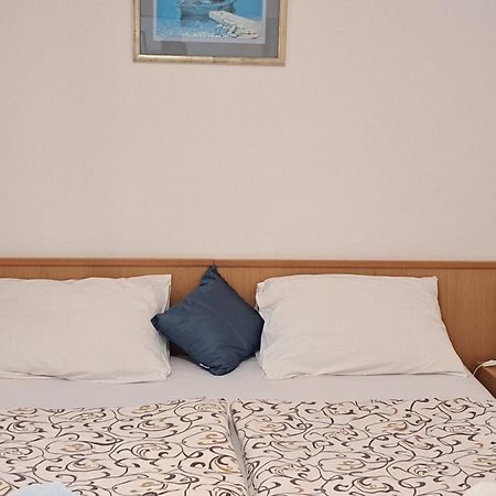 碧西尔公寓 莫鲁纳特 外观 照片